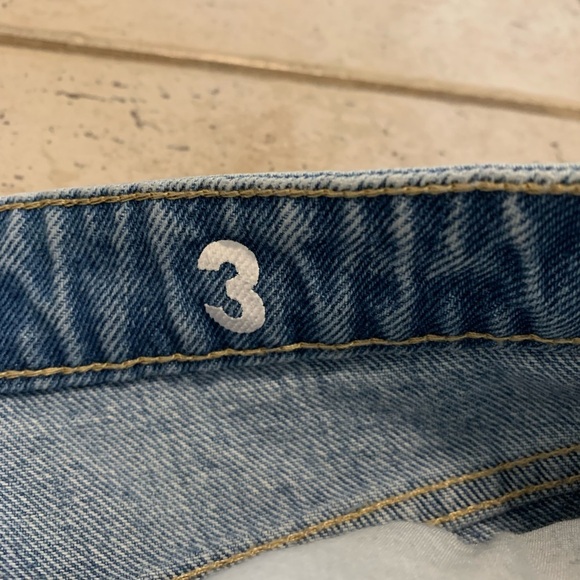 💜 Refuge Mom Vintage High Rise Distressed Denim Jeans - Size 3 - Picture 3 of 6